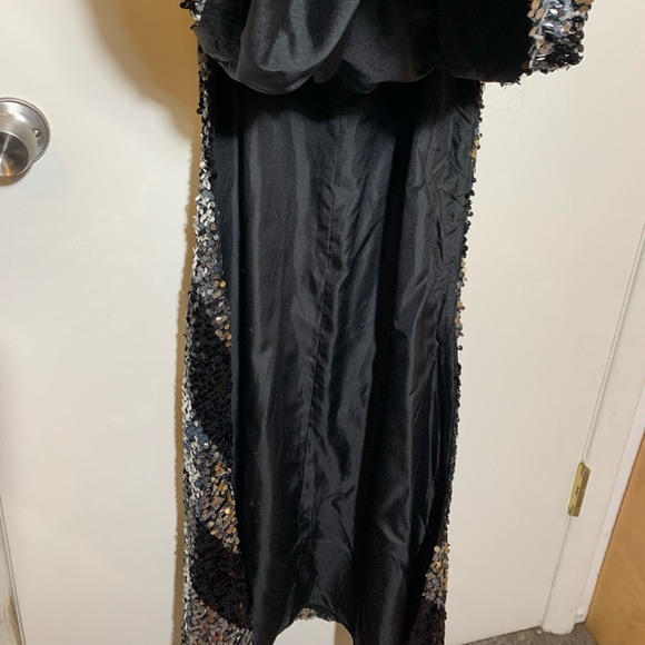 Maggie Sottero black, silver, open back, high slit, sequin maxi, evening wear 4 - Picture 6 of 10